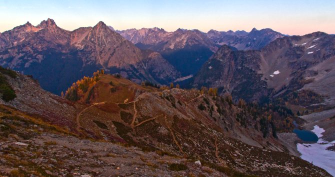 Switchbacks headed down from Maple Pass