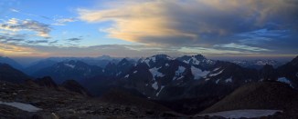 Morning at Sahale Glacier Camp 1 em