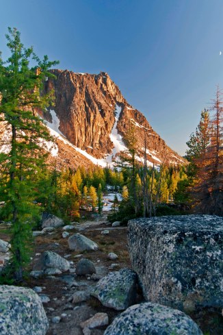 Amphitheater Mountain Cathedral Peak, Pasayten Wilderness 7em