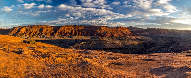delicate arch hike _Panorama1m